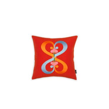 Vitra - Cuscino ricamato Double Heart rosso