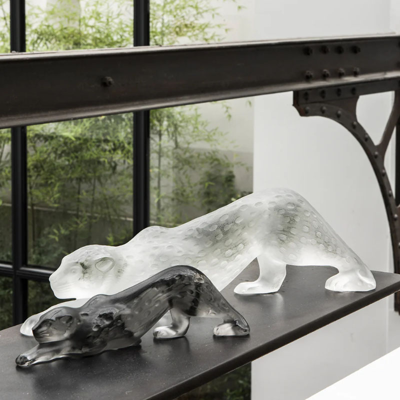 Lalique Scultura Zeila Pantera piccola cristallo grigio 3 Longho Design Palermo