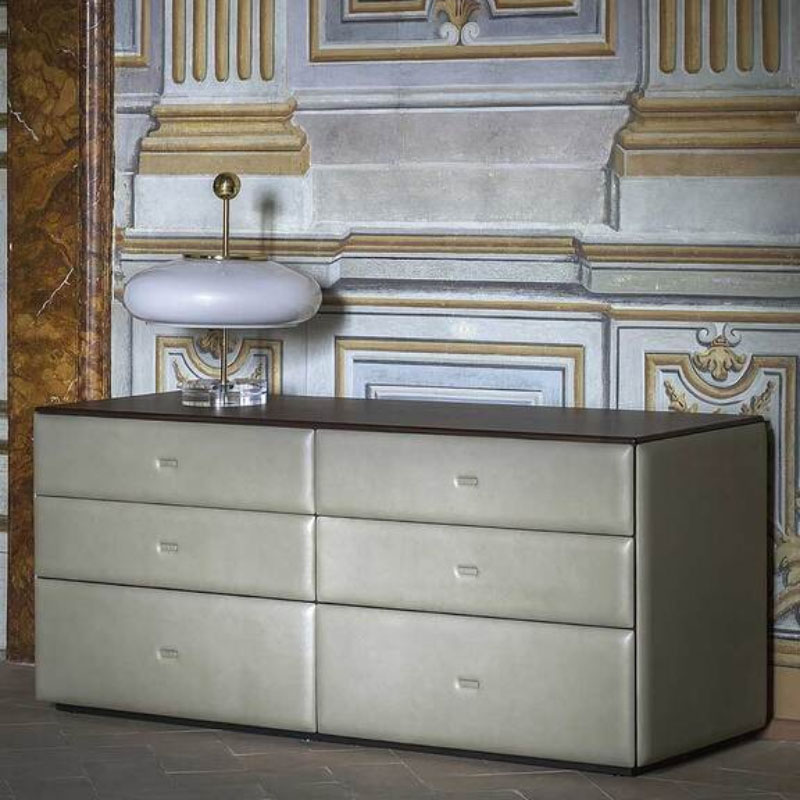 Poltrona Frau Cassettiera Moondance SC top e retro Noce Canaletto 1 Longho Design Palermo